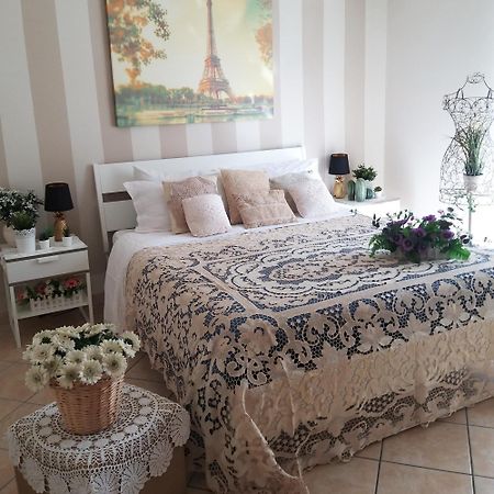 Charming Gea Hotel San Felice a Cancello Ruang foto
