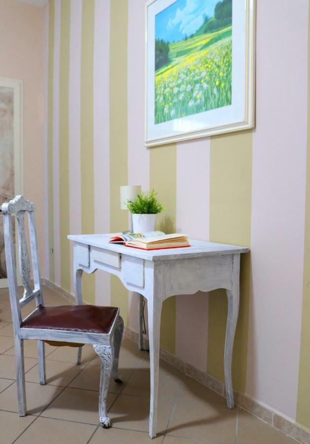Charming Gea Hotel San Felice a Cancello Bagian luar foto